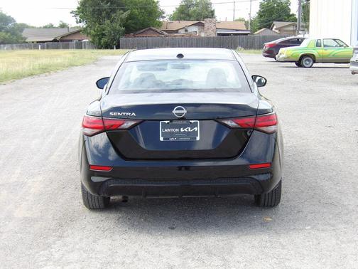Black 2025 Nissan Sentra SV