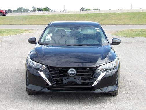 Black 2025 Nissan Sentra SV