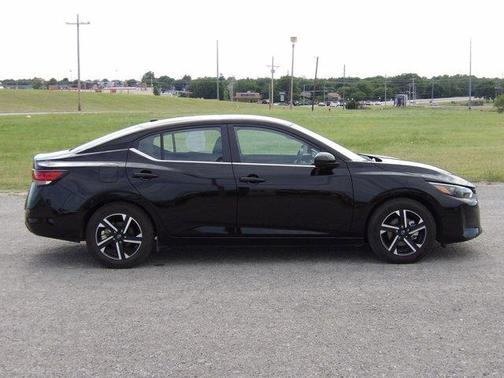 Black 2025 Nissan Sentra SV