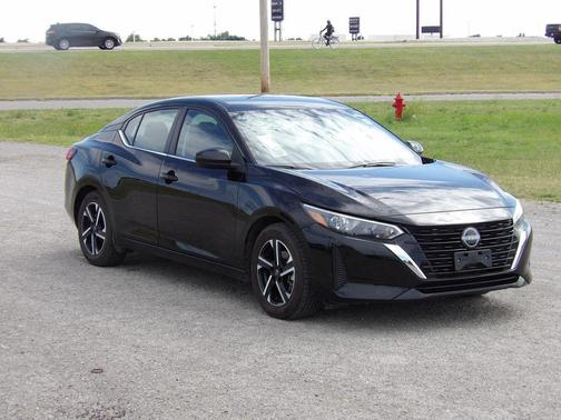 Black 2025 Nissan Sentra SV