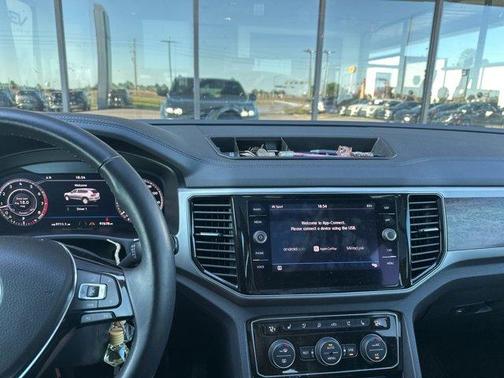 2019 Volkswagen Atlas 3.6L SEL Premium