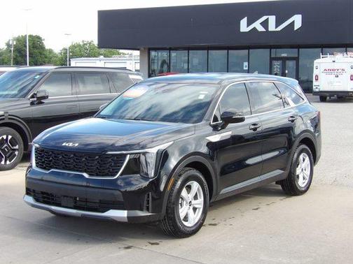 Ebony Black 2026 Kia Sorento LX