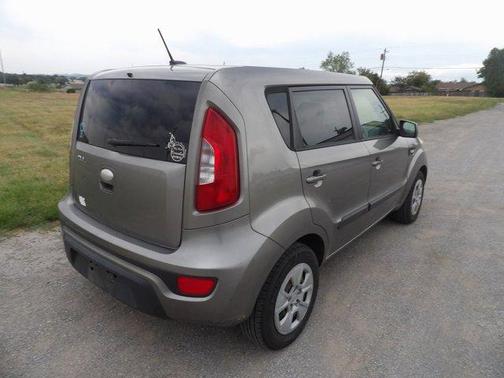 2013 Kia Soul Base