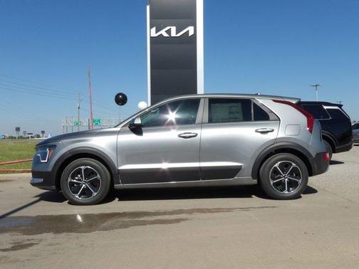Steel Gray 2026 Kia Niro LX
