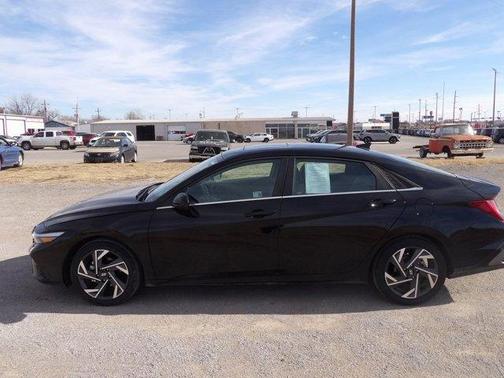 2025 Hyundai ELANTRA SEL Convenience