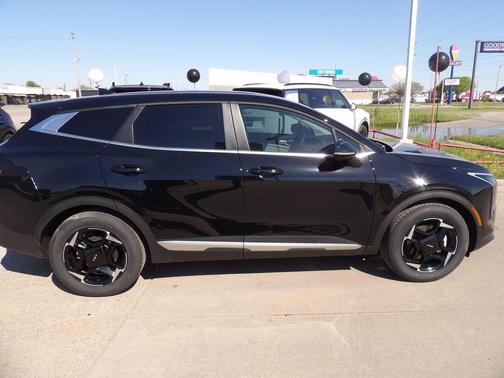 Ebony Black 2026 Kia Sportage EX