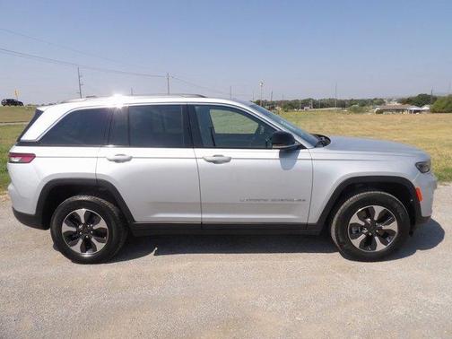 2022 Jeep Grand Cherokee 4xe Base