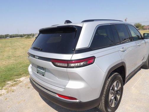2022 Jeep Grand Cherokee 4xe Base