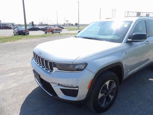2022 Jeep Grand Cherokee 4xe Base