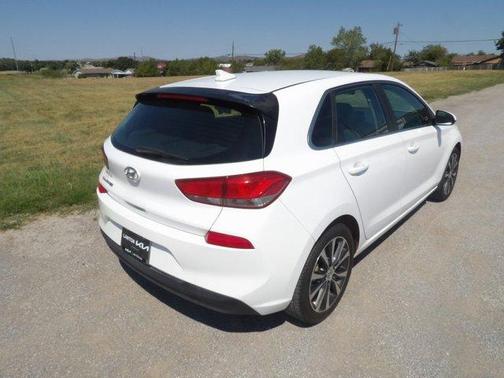 2018 Hyundai Elantra GT Base