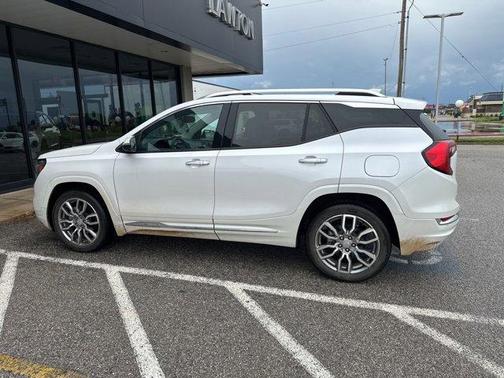 2024 GMC Terrain Denali