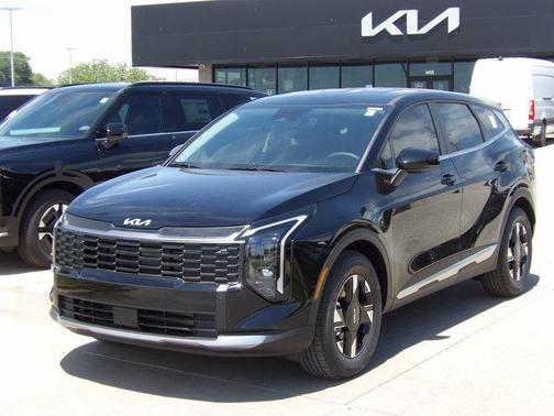 Ebony Black 2026 Kia Sportage LX