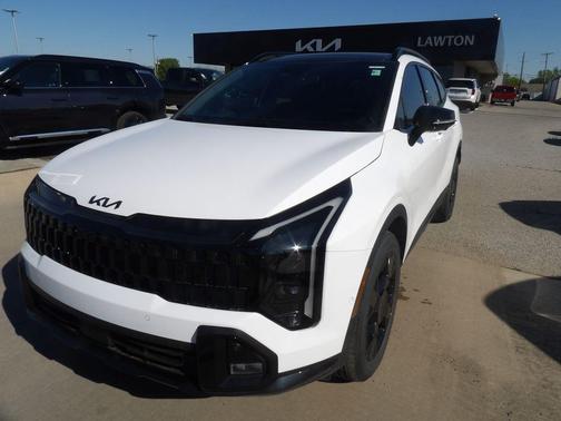 Glacial White Pearl 2026 Kia Sportage X-Line