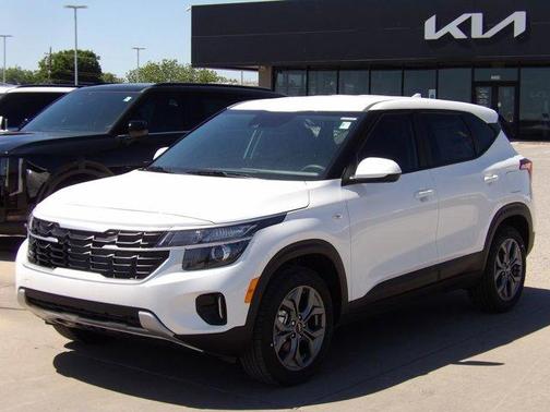 Snow White Pearl 2026 Kia Seltos LX