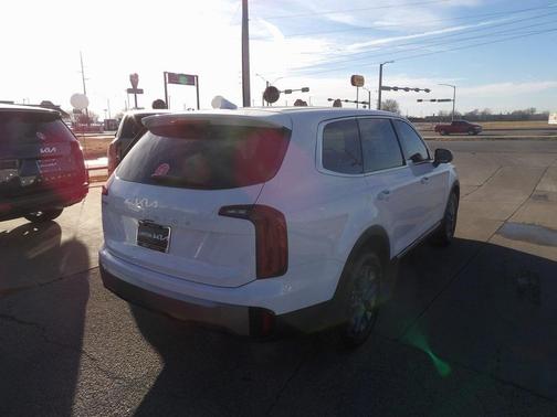 2025 Kia Telluride LX
