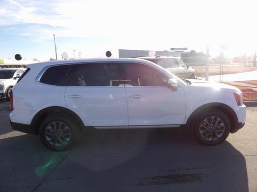 2025 Kia Telluride LX