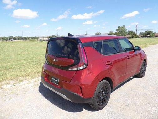 2024 Kia Soul LX