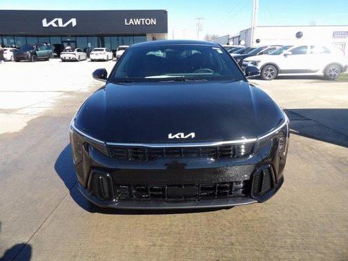 Aurora Black Pearl 2026 Kia K4 GT-LINE