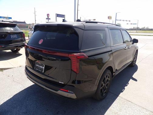 Aurora Black Pearl 2026 Kia Carnival Hybrid SX Prestige