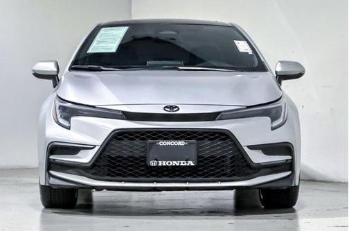 Classic Silver Metallic/Midnight Black Metallic 2024 Toyota Corolla XSE