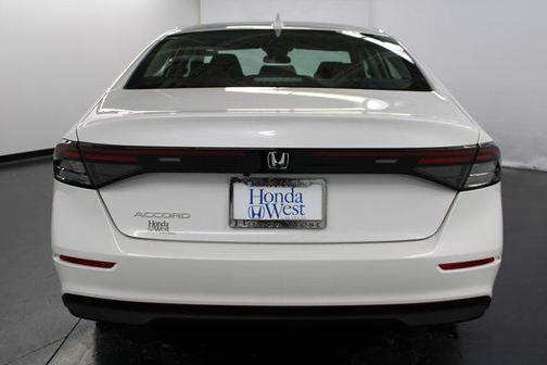 2025 Honda Accord LX 1.5T