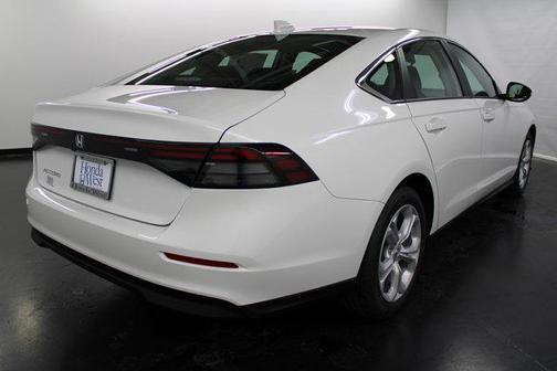 2025 Honda Accord LX 1.5T