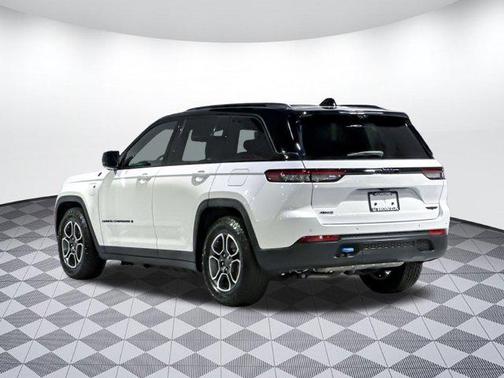 2023 Jeep Grand Cherokee 4xe Trailhawk