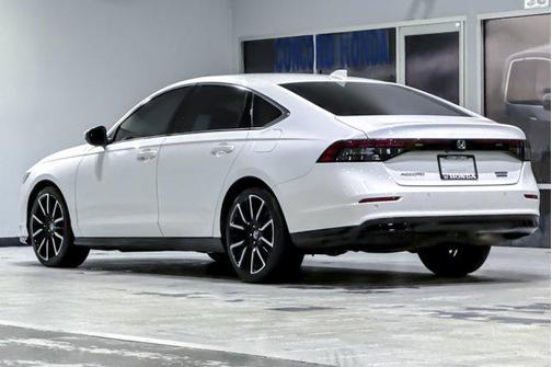 Platinum White Pearl 2024 Honda Accord Hybrid Touring