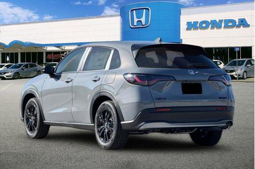 Urban Gray Pearl 2027 Honda HR-V Sport