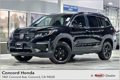 Crystal Black Pearl 2022 Honda Pilot AWD TrailSport