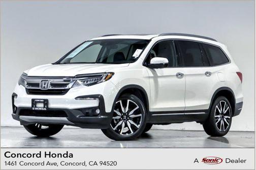 White Diamond Pearl 2019 Honda Pilot Touring 8-Passenger