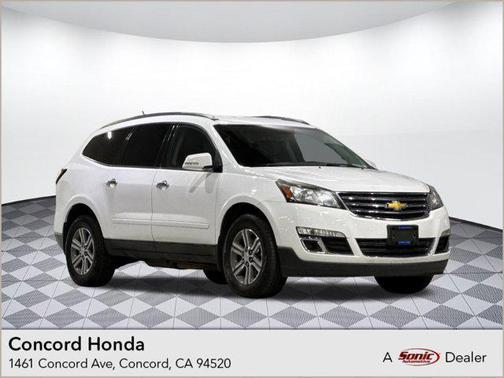2017 Chevrolet Traverse 2LT