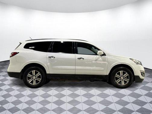 2017 Chevrolet Traverse 2LT