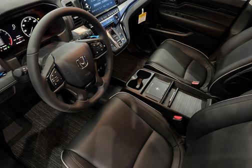 ModernSteelMetallic 2026 Honda Odyssey Touring
