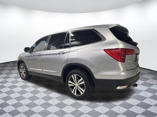2017 Honda Pilot EX
