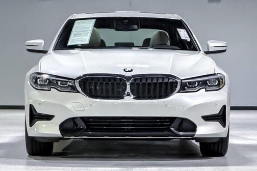 Mineral White Metallic 2021 BMW 330 330i