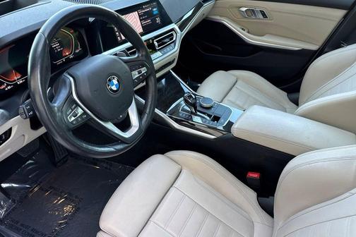 Mineral White Metallic 2021 BMW 330 330i