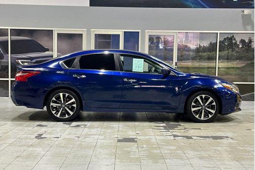 2016 Nissan Altima 2.5 SR
