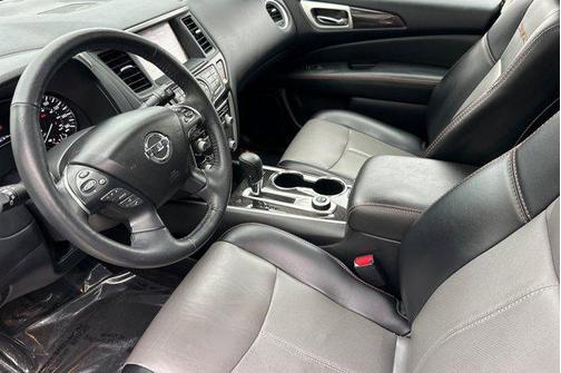 2020 Nissan Pathfinder SL 4WD