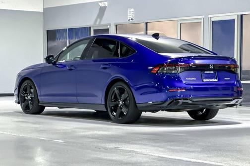 Still Night Pearl 2024 Honda Accord Hybrid Sport-L
