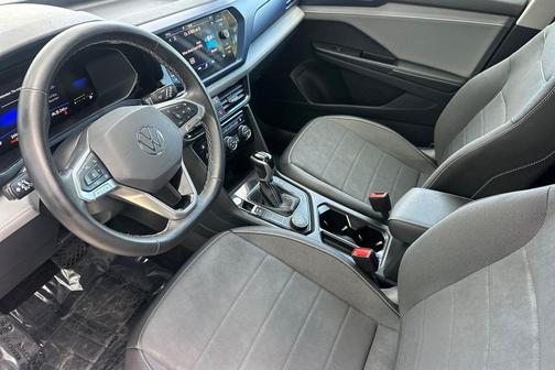 White 2024 Volkswagen Taos SE