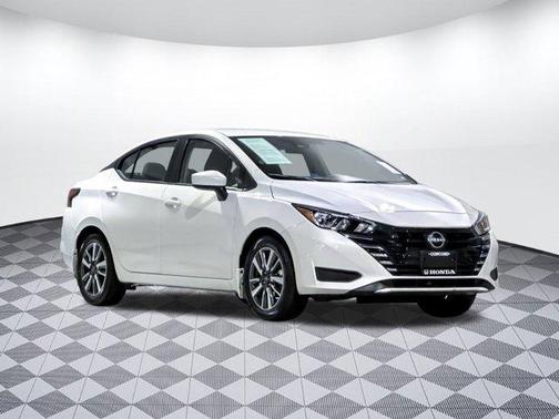 2023 Nissan Versa 1.6 SV