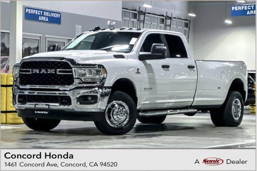 2023 RAM 3500 Big Horn Crew Cab 4x4 8' Box