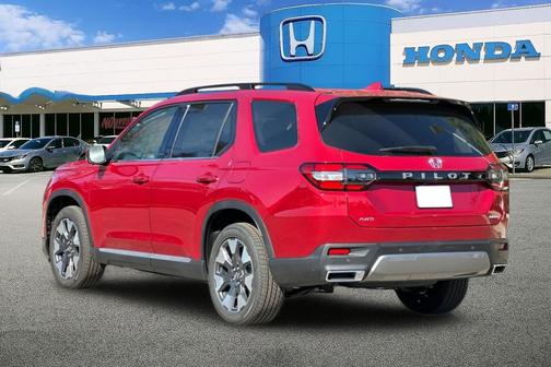 Radiant Red Metallic II 2026 Honda Pilot Elite