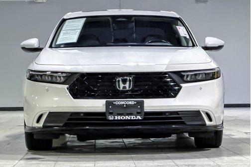 Platinum White Pearl 2023 Honda Accord Hybrid EX-L