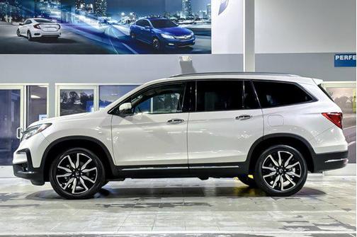 2020 Honda Pilot Touring 8-Passenger