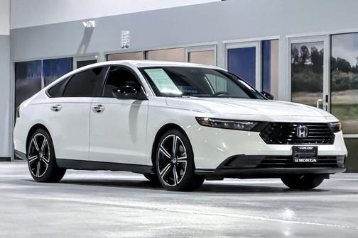 Platinum White Pearl 2025 Honda Accord Hybrid Sport