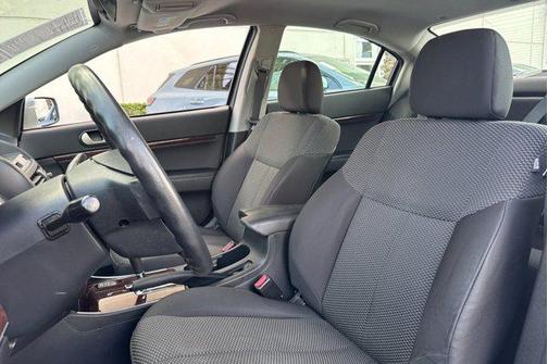 2012 Mitsubishi Galant Base