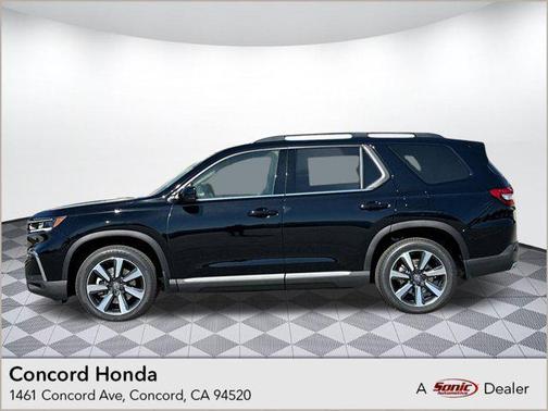 2025 Honda Pilot Touring 8-Passenger
