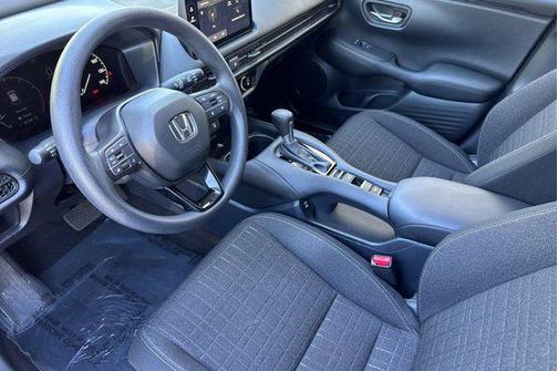 Crystal Black Pearl 2026 Honda HR-V LX